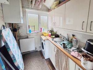 Utility Room- click for photo gallery